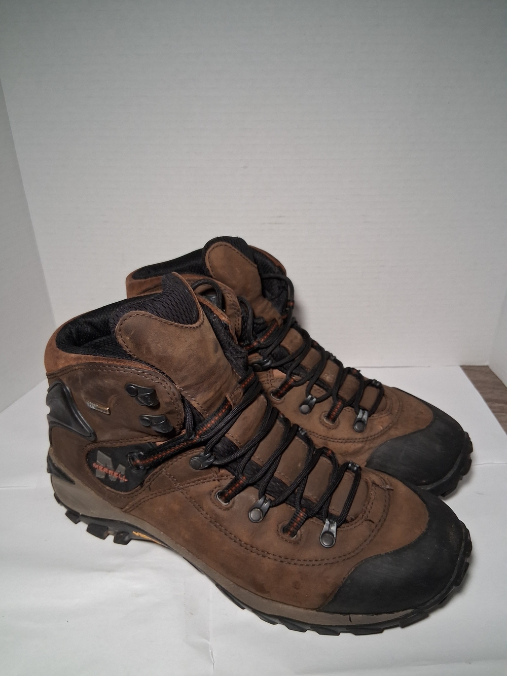Merrell Brown Leather Hiking Boots with Black Toe Caps